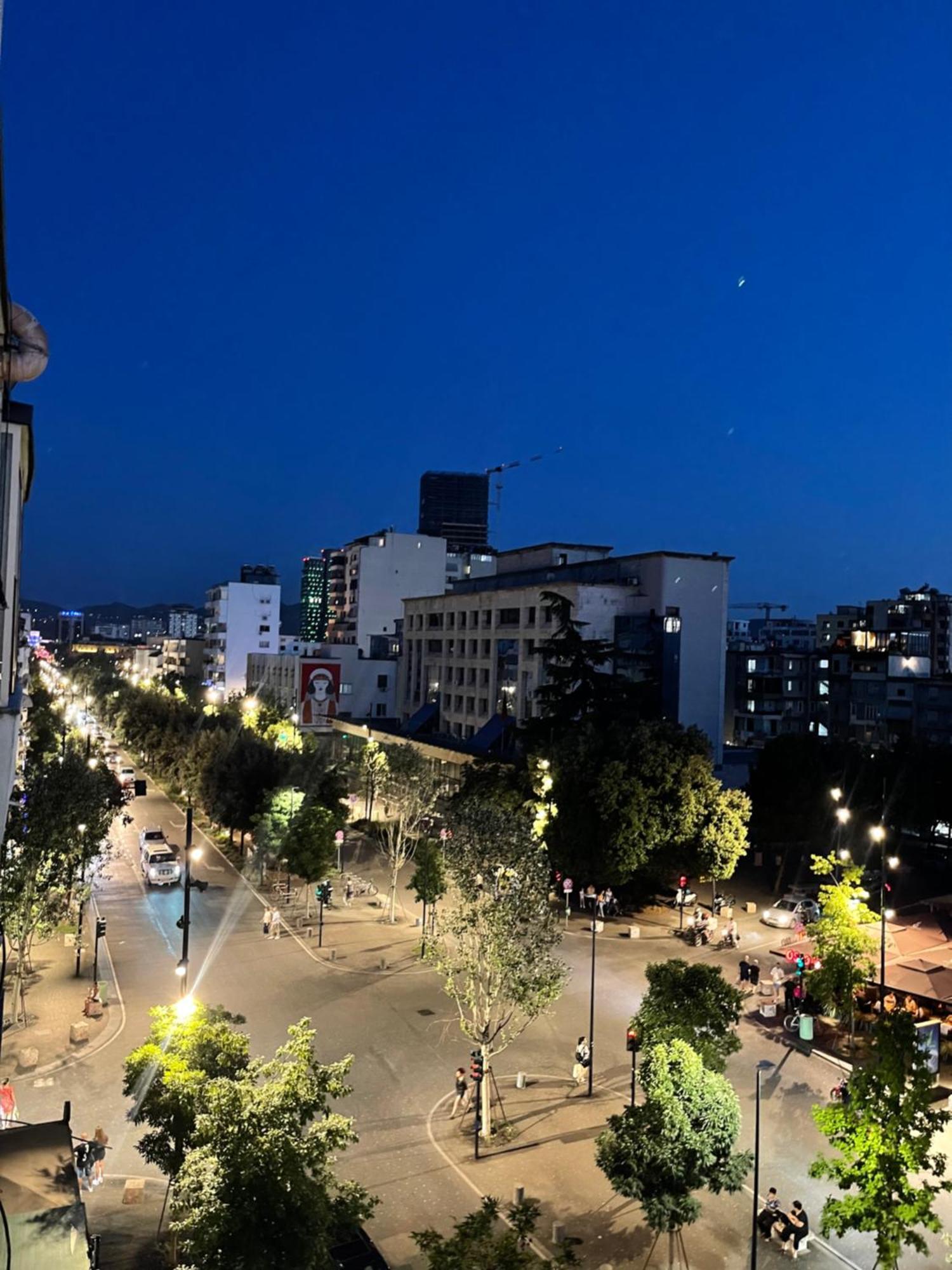 Urban City Center Tirana Buitenkant foto